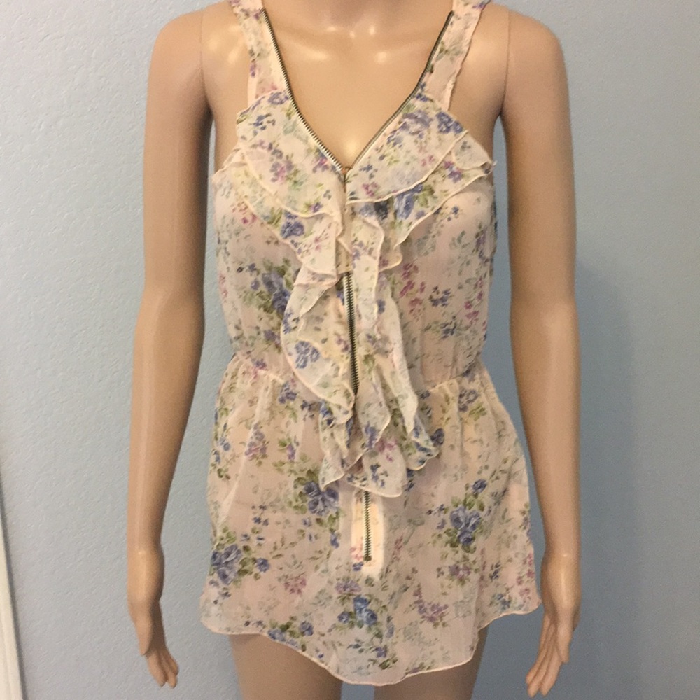 Zip up blouse/vest